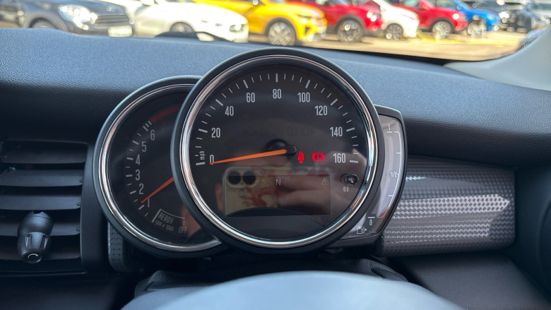 MINI Hatchback 1.5 Cooper II 3dr Petrol Hatchback